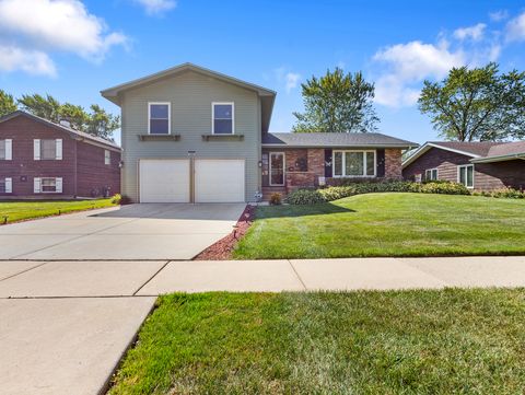 1045 Nottingham Lane Hoffman Estates IL 60169