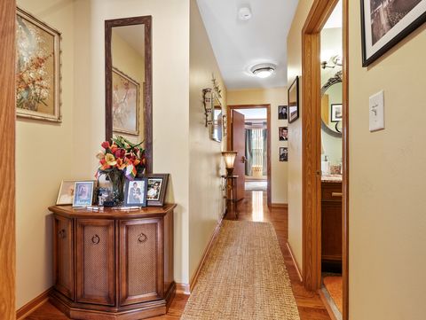 Tiny photo for 1045 Nottingham Lane, Hoffman Estates, IL 60169 (MLS # 12476904)