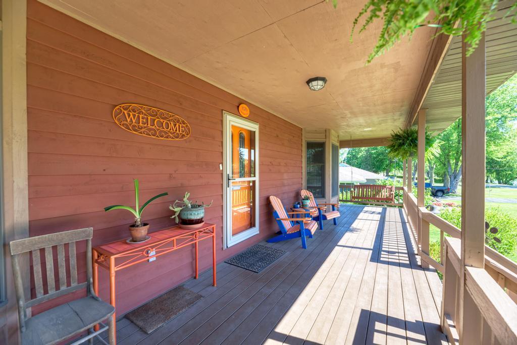 1570 S Sandbar Road