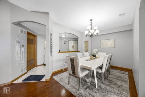 Tiny photo for 17950 Settlers Pond Way #3B, Orland Park, IL 60467 (MLS # 12483343)