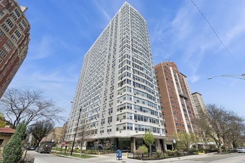 Photo of 3900 N Lake Shore Drive #9B, Chicago, IL 60613 (MLS # 12619581)