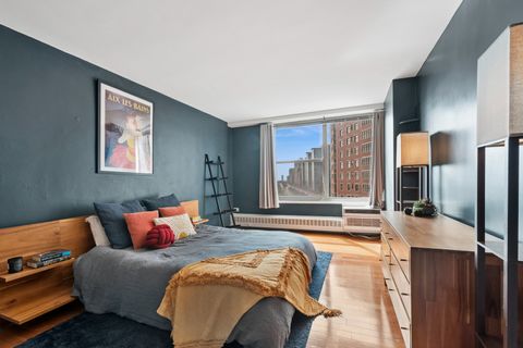Tiny photo for 3900 N Lake Shore Drive #9B, Chicago, IL 60613 (MLS # 12619581)
