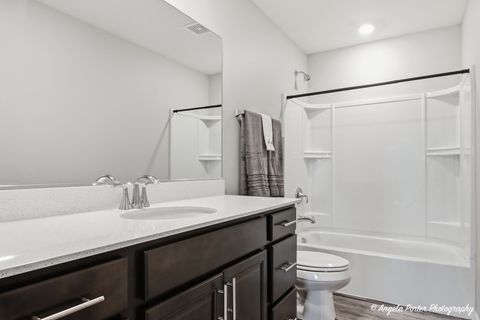 Tiny photo for 6828 Galway Drive, McHenry, IL 60050 (MLS # 12662123)