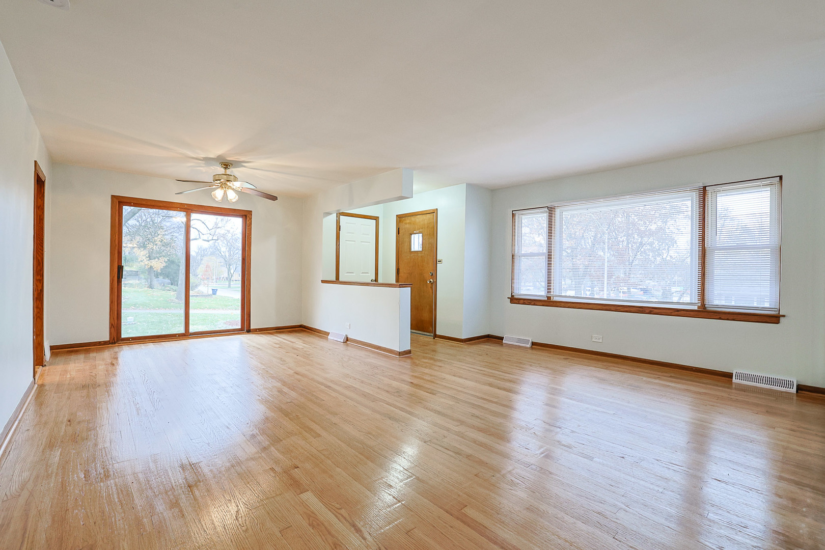 2 N Wisconsin Avenue