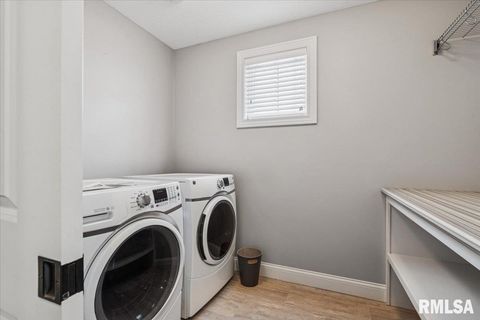 Tiny photo for 3535 COBBLESTONE Drive, Bettendorf, IA 52722 (MLS # QC4269954)