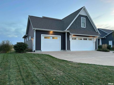 Tiny photo for 3535 COBBLESTONE Drive, Bettendorf, IA 52722 (MLS # QC4269954)