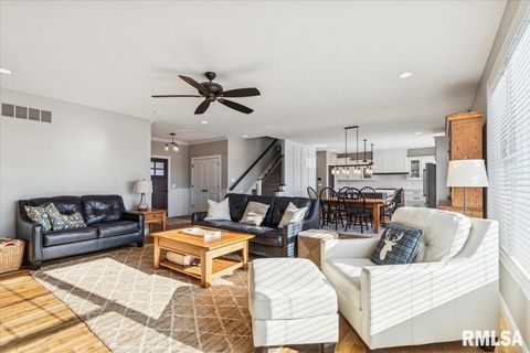 Tiny photo for 3535 COBBLESTONE Drive, Bettendorf, IA 52722 (MLS # QC4269954)