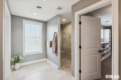 Tiny photo for 3535 COBBLESTONE Drive, Bettendorf, IA 52722 (MLS # QC4269954)