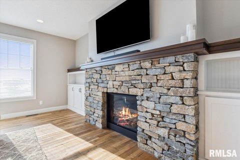 Tiny photo for 3535 COBBLESTONE Drive, Bettendorf, IA 52722 (MLS # QC4269954)