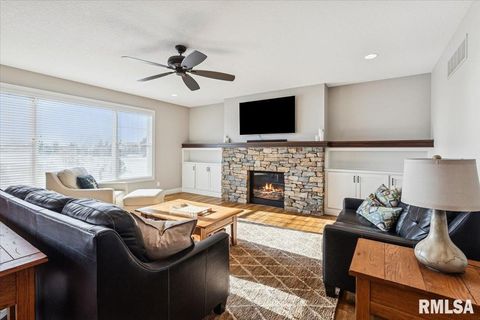 Tiny photo for 3535 COBBLESTONE Drive, Bettendorf, IA 52722 (MLS # QC4269954)