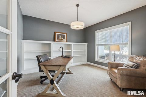 Tiny photo for 3535 COBBLESTONE Drive, Bettendorf, IA 52722 (MLS # QC4269954)