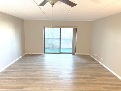 Tiny photo for 920 Vose Drive #304, Gurnee, IL 60031 (MLS # 12469897)
