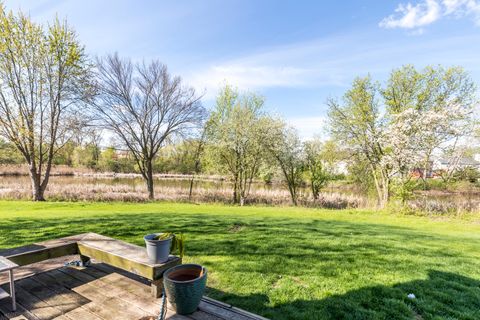 Tiny photo for 81 King Drive, Streamwood, IL 60107 (MLS # 12624898)