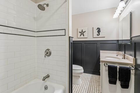 Tiny photo for 1705 Glenview Avenue, Park Ridge, IL 60068 (MLS # 12709096)