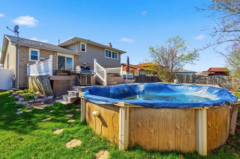 Tiny photo for 16951 Shannon Drive, Tinley Park, IL 60477 (MLS # 12609387)