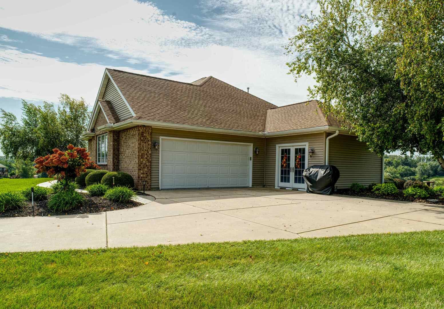 12890 Grandview Drive