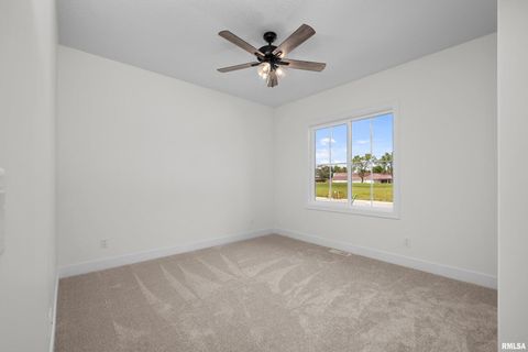 Tiny photo for 4730 WILLOW Circle, Davenport, IA 52806 (MLS # QC4269738)