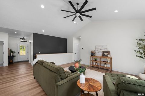 Tiny photo for 4730 WILLOW Circle, Davenport, IA 52806 (MLS # QC4269738)