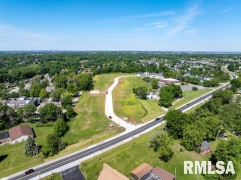 Tiny photo for 4730 WILLOW Circle, Davenport, IA 52806 (MLS # QC4269738)