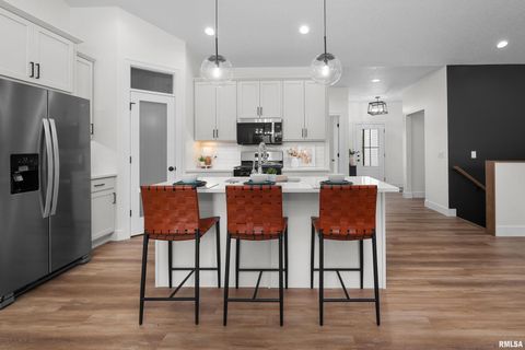 Tiny photo for 4730 WILLOW Circle, Davenport, IA 52806 (MLS # QC4269738)