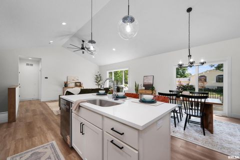 Tiny photo for 4730 WILLOW Circle, Davenport, IA 52806 (MLS # QC4269738)