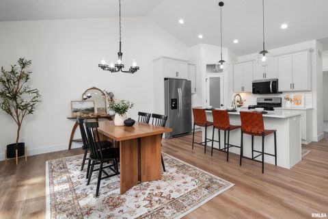 Tiny photo for 4730 WILLOW Circle, Davenport, IA 52806 (MLS # QC4269738)