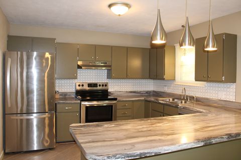 Tiny photo for 514 Roddy Road, Salem, IL 62881 (MLS # 12636984)