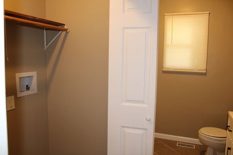 Tiny photo for 514 Roddy Road, Salem, IL 62881 (MLS # 12636984)