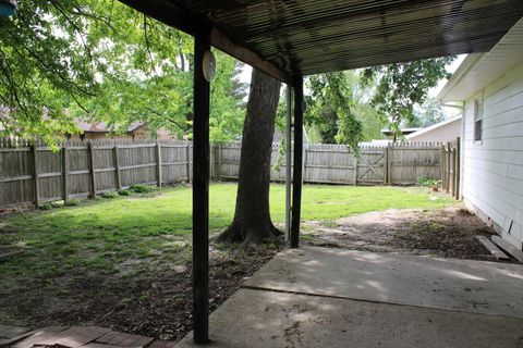 Tiny photo for 514 Roddy Road, Salem, IL 62881 (MLS # 12636984)