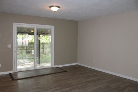 Tiny photo for 514 Roddy Road, Salem, IL 62881 (MLS # 12636984)