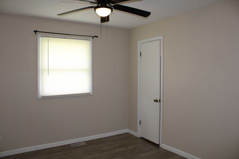 Tiny photo for 514 Roddy Road, Salem, IL 62881 (MLS # 12636984)