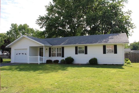 Photo of 514 Roddy Road, Salem, IL 62881 (MLS # 12636984)