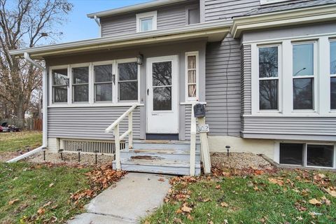 Tiny photo for 602 Sheridan Street, Chenoa, IL 61726 (MLS # 12523965)