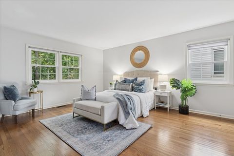 Tiny photo for 730 Oak Street, Winnetka, IL 60093 (MLS # 12489453)