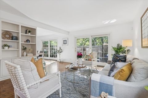 Tiny photo for 730 Oak Street, Winnetka, IL 60093 (MLS # 12489453)