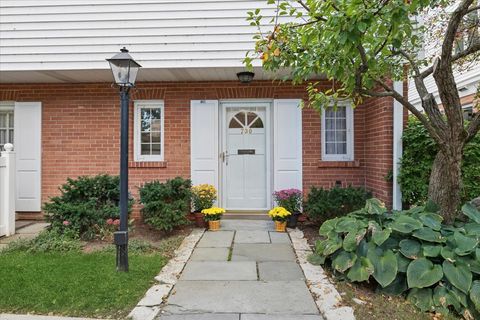730 Oak Street Winnetka IL 60093