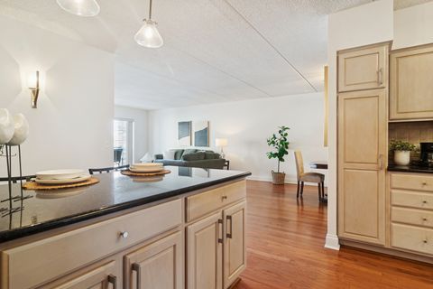 Tiny photo for 200 W Campbell Street #705, Arlington Heights, IL 60005 (MLS # 12518313)