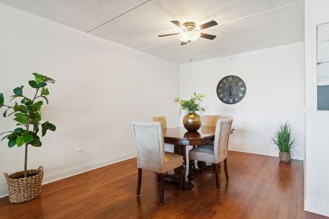 Tiny photo for 200 W Campbell Street #705, Arlington Heights, IL 60005 (MLS # 12518313)