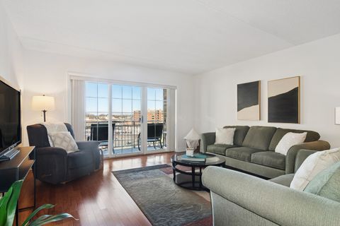 Tiny photo for 200 W Campbell Street #705, Arlington Heights, IL 60005 (MLS # 12518313)