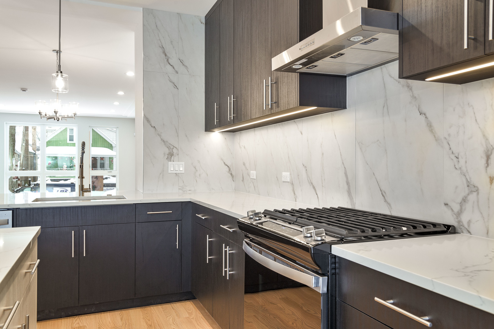 3013 N Normandy Avenue