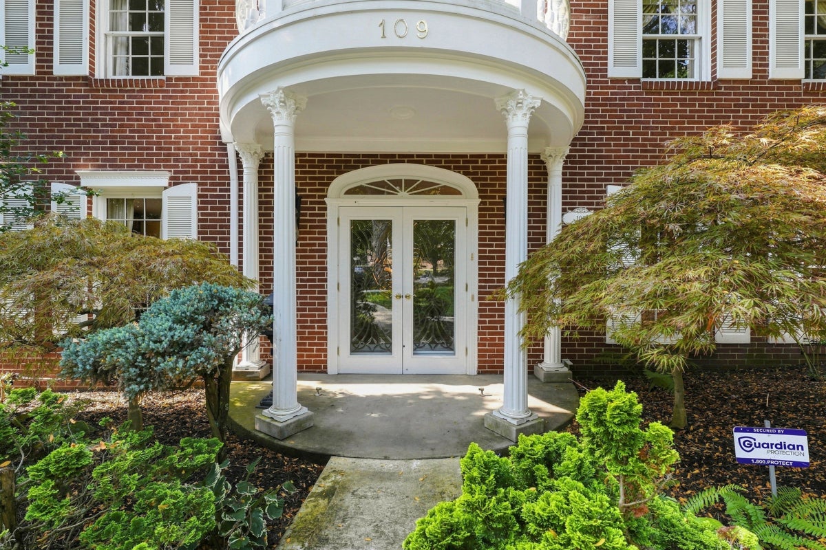 109 Briar Meadows Drive