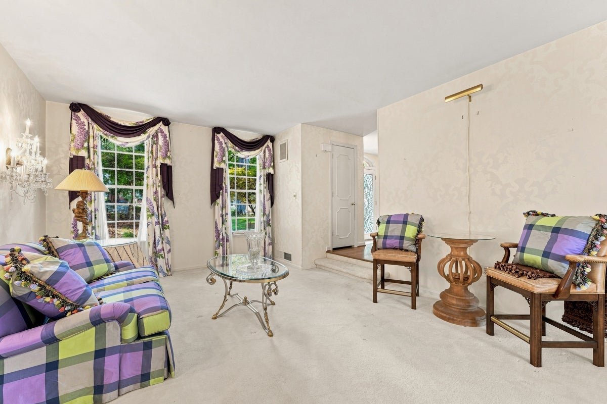 109 Briar Meadows Drive