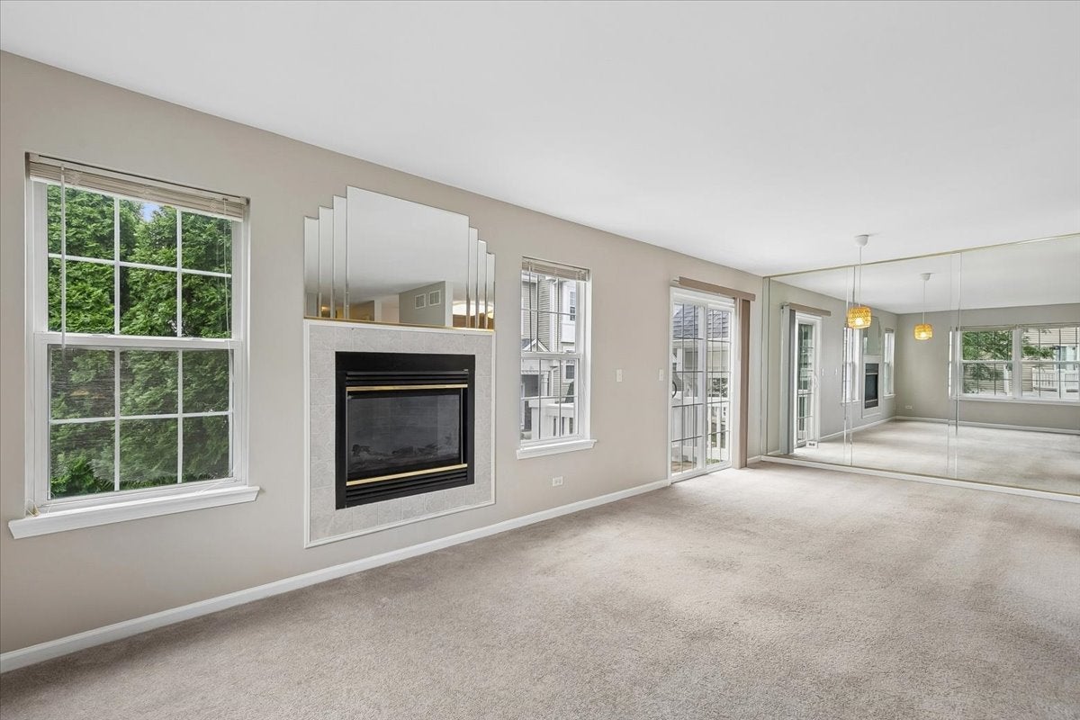 271 Holiday Lane
