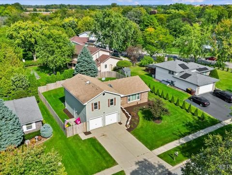 Photo of 244 Joseph Street, Woodstock, IL 60098 (MLS # 12485067)