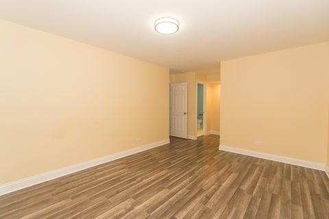 Tiny photo for 250 Old Oak Drive #172, Buffalo Grove, IL 60089 (MLS # 12721034)