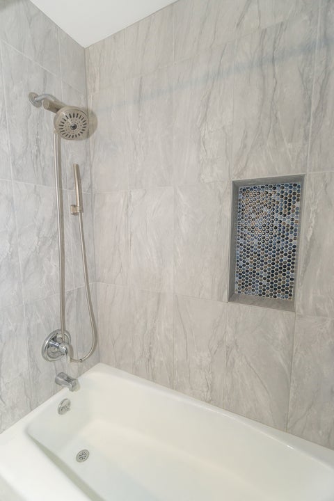 Tiny photo for 250 Old Oak Drive #172, Buffalo Grove, IL 60089 (MLS # 12721034)