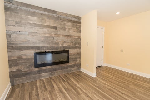 Tiny photo for 250 Old Oak Drive #172, Buffalo Grove, IL 60089 (MLS # 12721034)