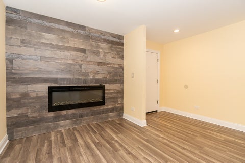 Tiny photo for 250 Old Oak Drive #172, Buffalo Grove, IL 60089 (MLS # 12721034)