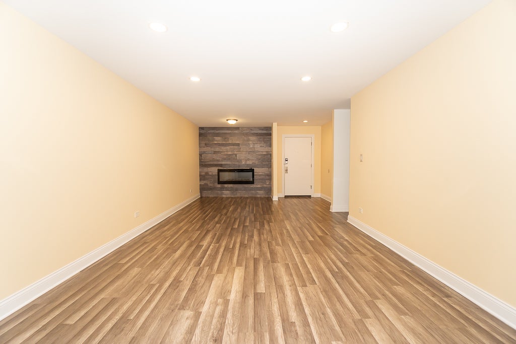 250 Old Oak Drive 172