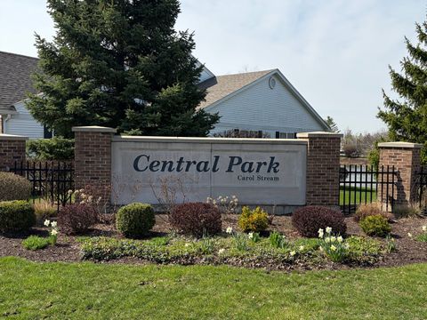 Tiny photo for 362 Woodhill Drive, Carol Stream, IL 60188 (MLS # 12616305)